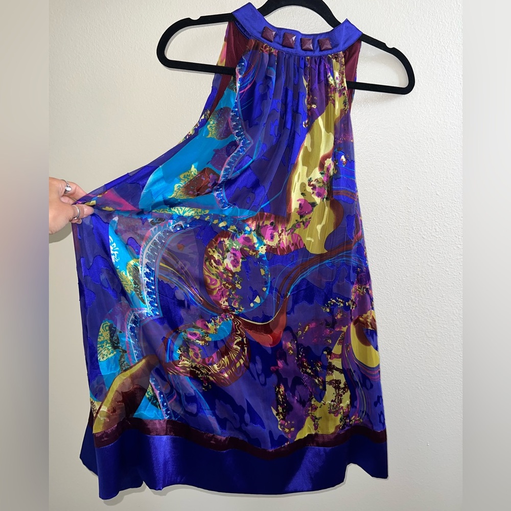 Dress - Picture 7 of 8